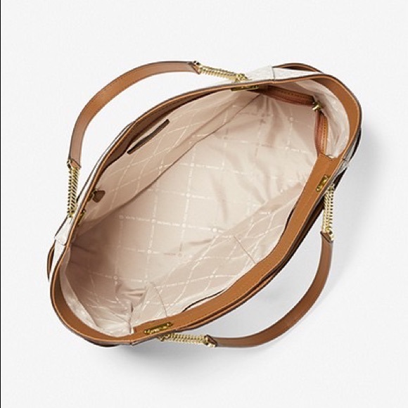 New Michael Kors Vanilla Bag - Picture 4 of 5